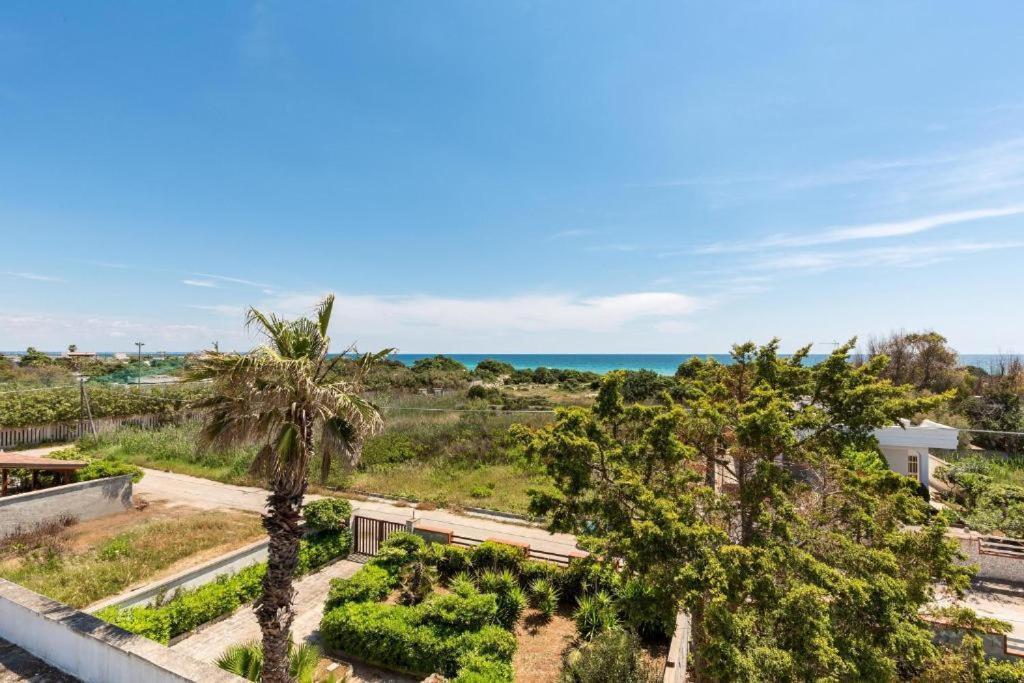 Villa Spiaggia Degli Angeli Порто-Чезарео Екстер'єр фото