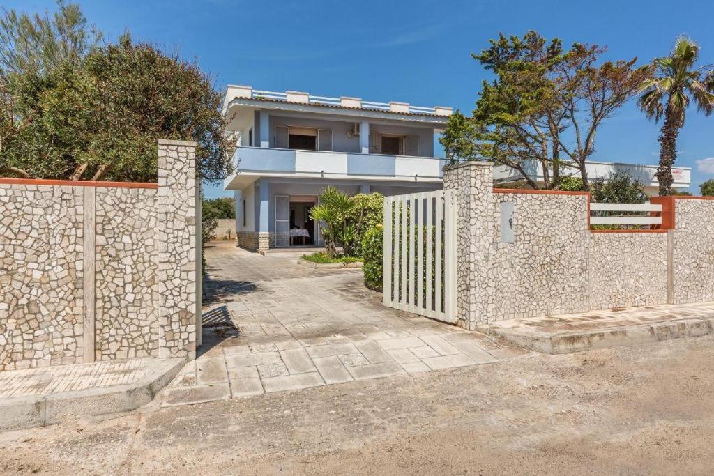 Villa Spiaggia Degli Angeli Порто-Чезарео Екстер'єр фото